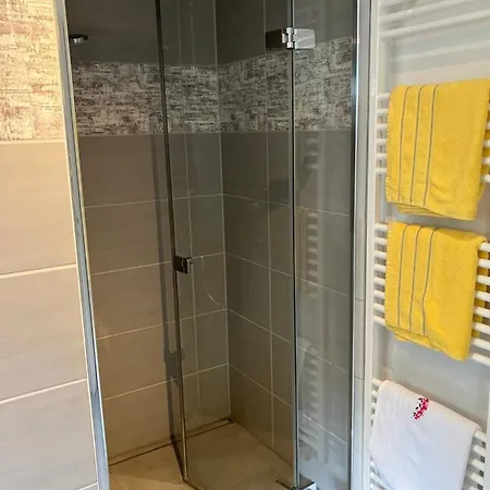 Bei Meyers - Leipzig Herzklinik Esterno foto
